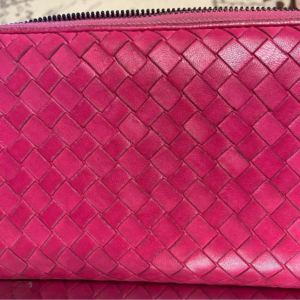 EUC Bottega Veneta Lambskin Intrecciato Long Round Zipper Wallet - Picture 4 of 14